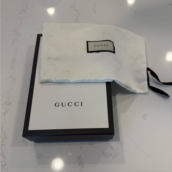 AUTHENTIC Gucci Microguccissima Messenger Bag - Picture 8 of 8